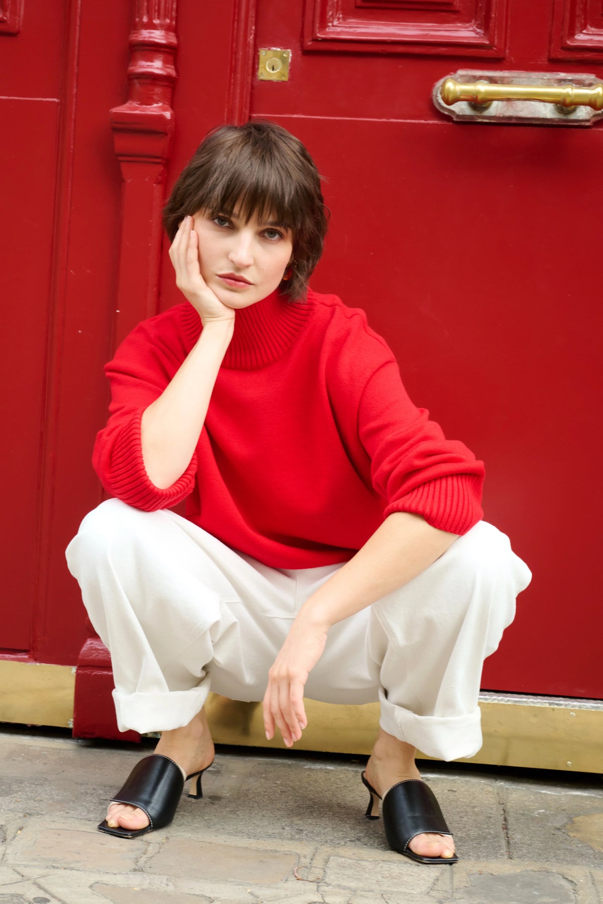 Soft and warm red high-neck sweater 0
