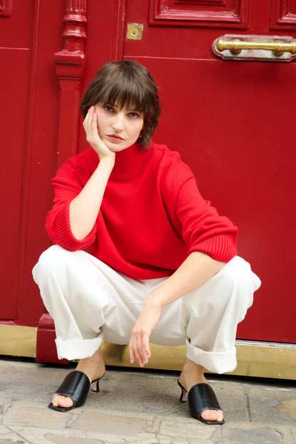 Soft and warm red high-neck sweater 0