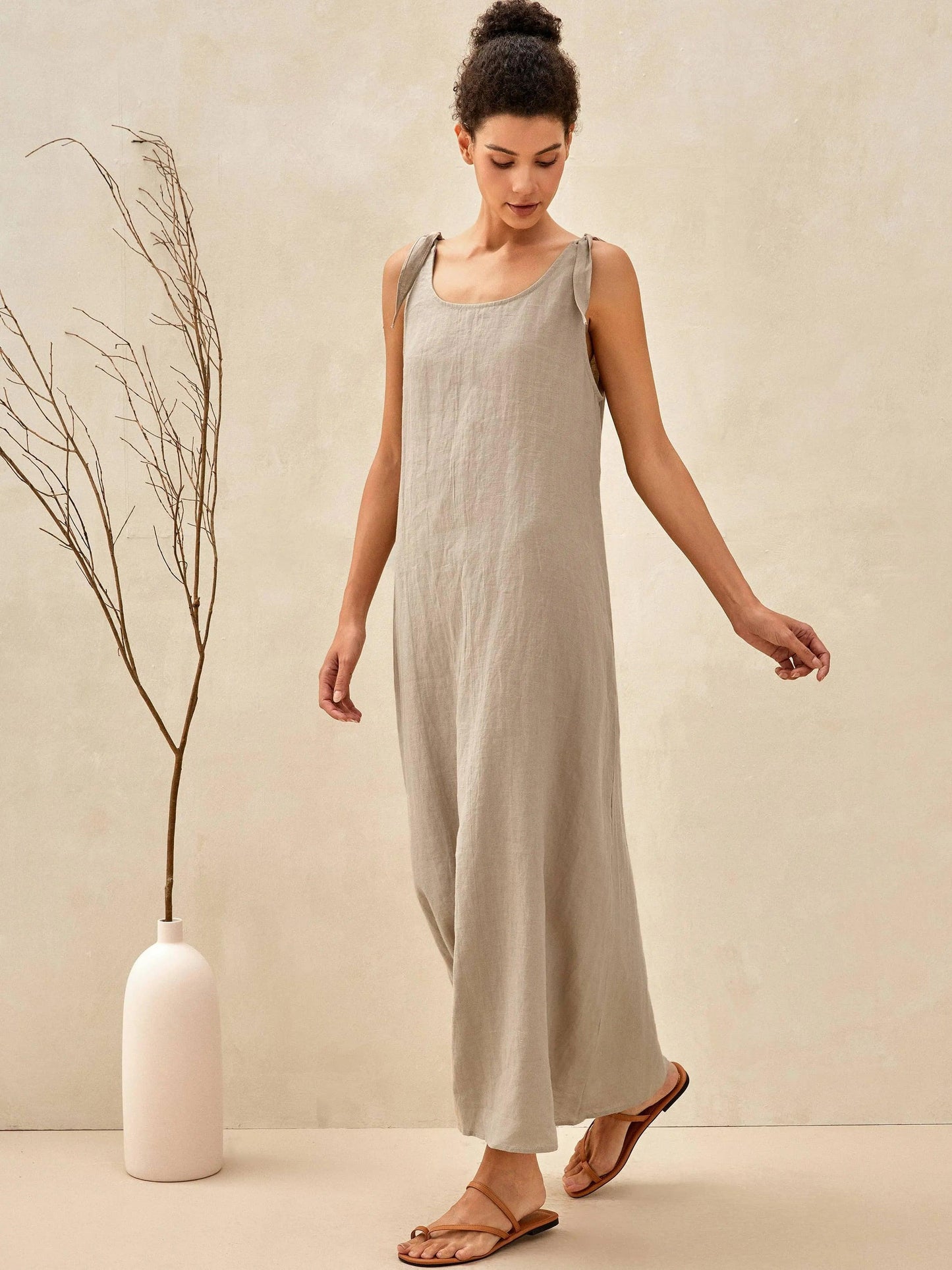 Sophie | Chic Sleeveless Summer Maxi Dress 4
