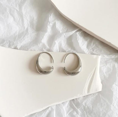 Stylish Golden Earrings 6