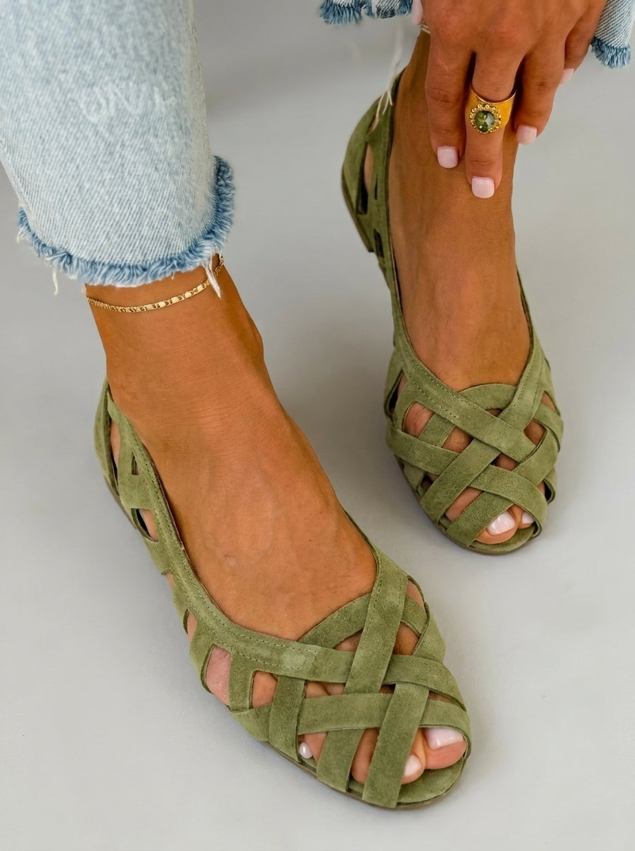 Stylish Women's Sandals | Flat Design with Criss-Cross Straps | Comfortable Footwear for Everyday Wear 7