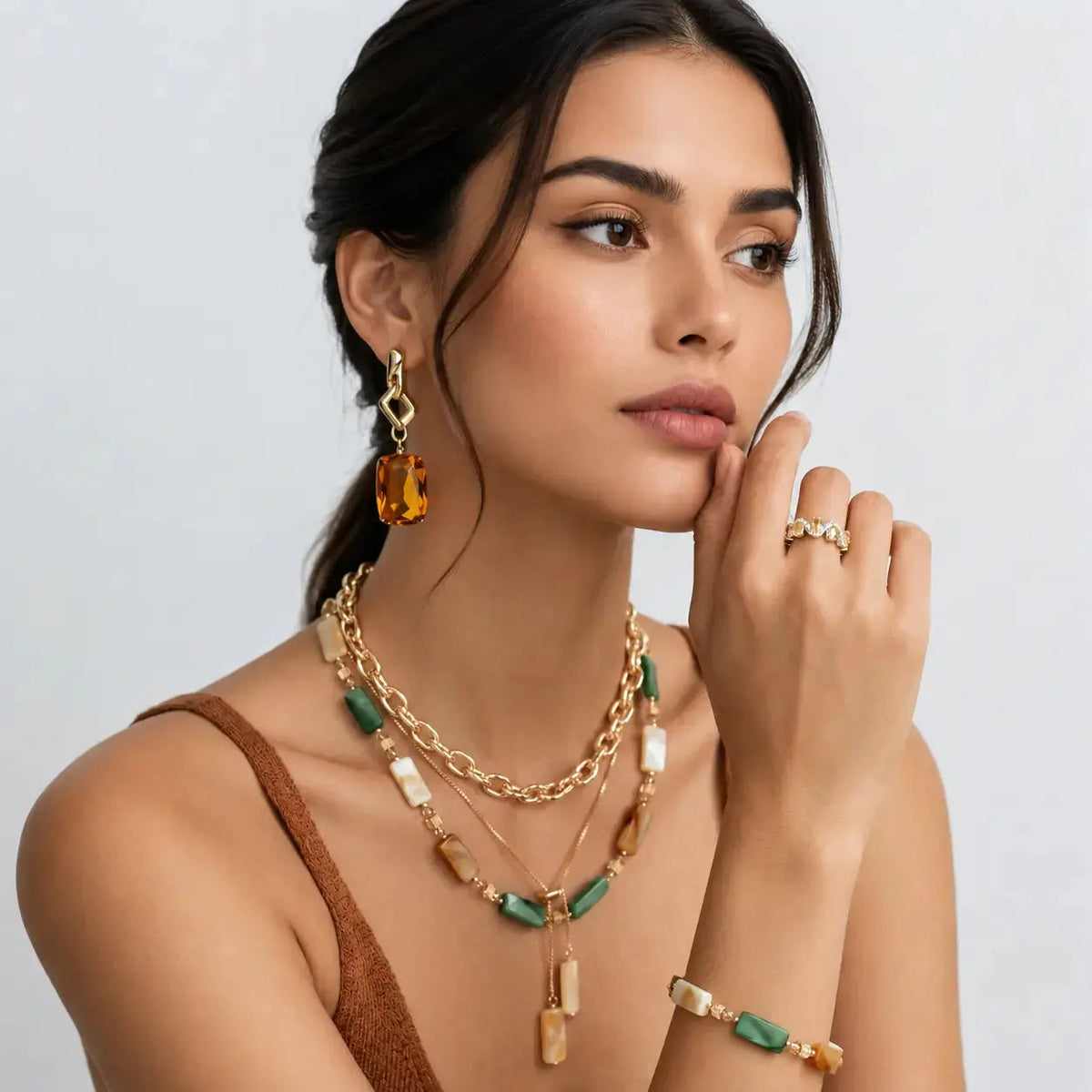 Terra Shell Station Necklace - 18K Gold Plated 1