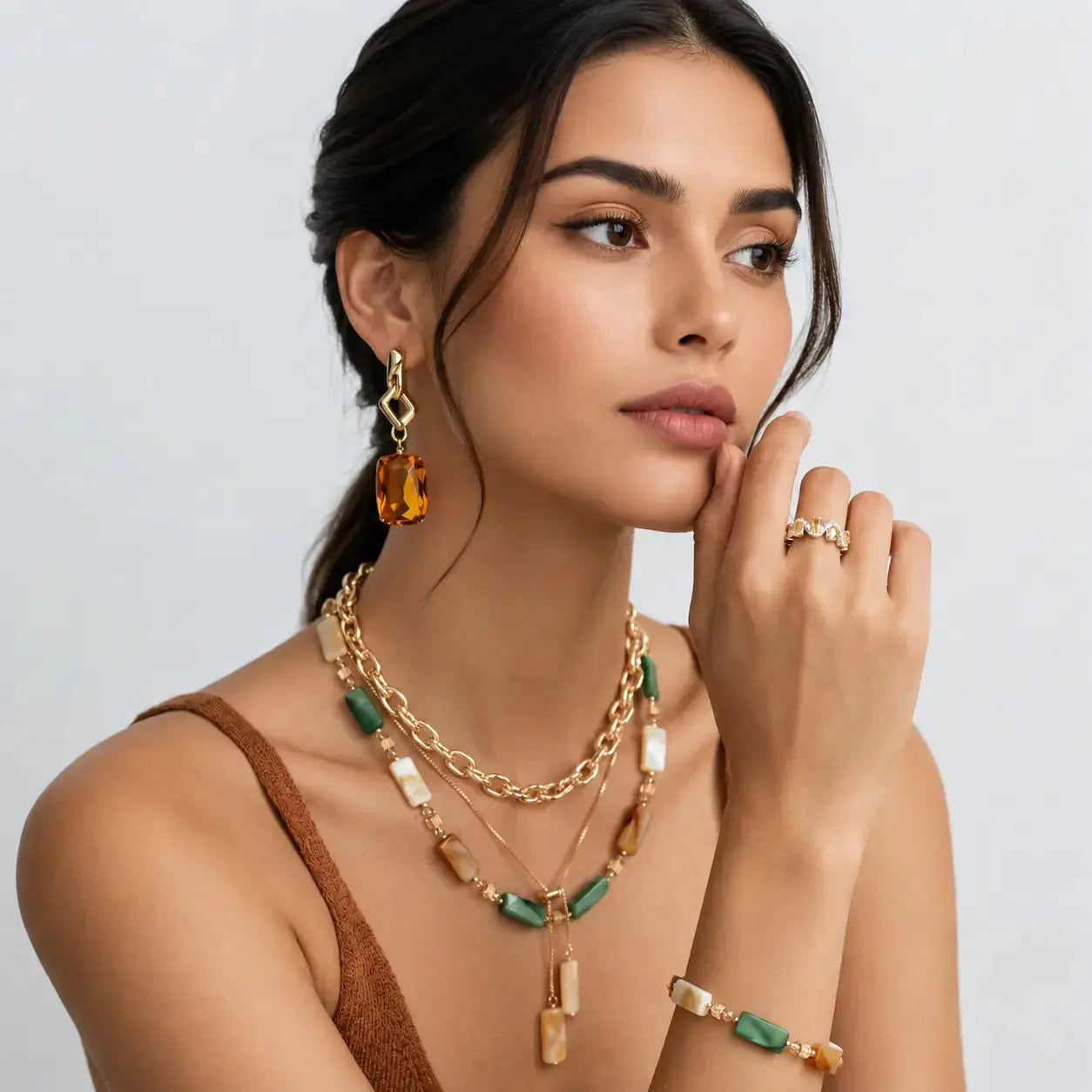 Terra Shell Station Necklace - 18K Gold Plated 1