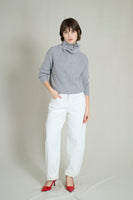 Thick white barrel jeans 0