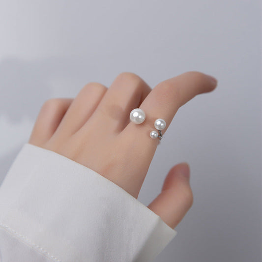 Three-Pearl Ring with Adjustable Band 3