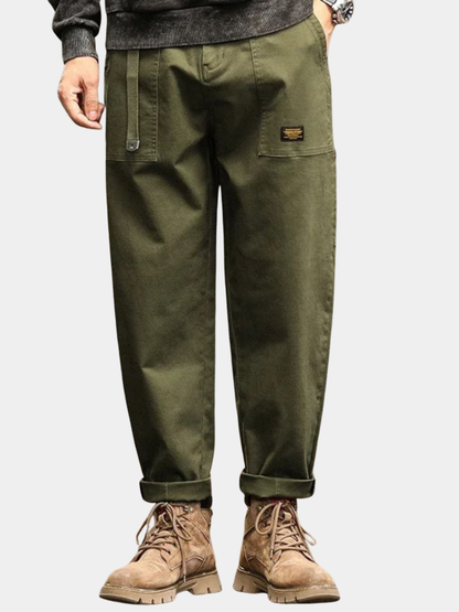 Utility woven cargo pants with flap pockets and pleated waist 1