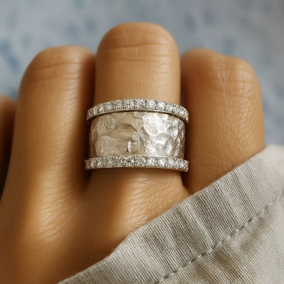 VINTAGE SILVER ZIRCONIA RING 0
