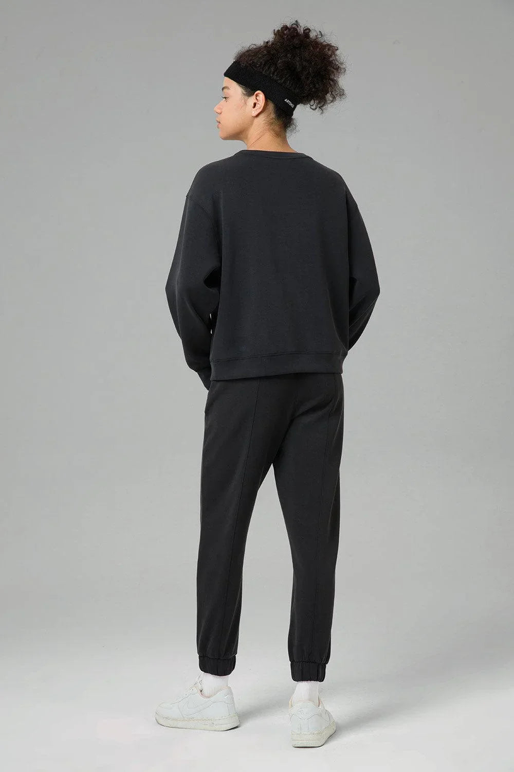 Velvra Modal Crewneck Long Sleeve Sweatshirt 3