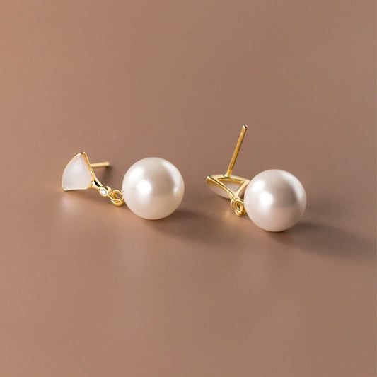 Vintage Silver Pearl Studs 2