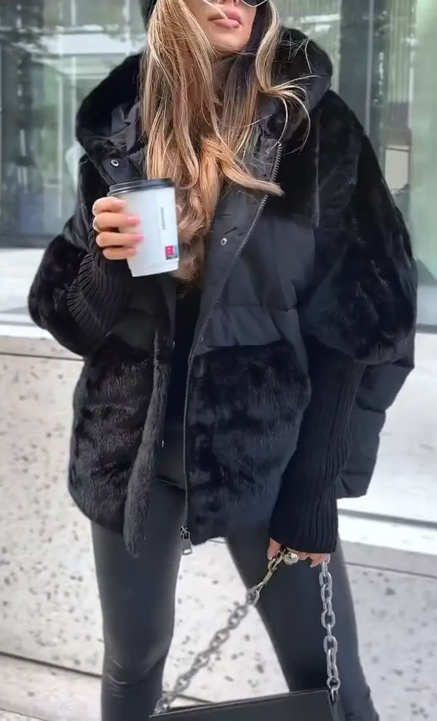 Women's Hooded Puffer Jacket - Plush Panel Winter Coat for Cold Weather