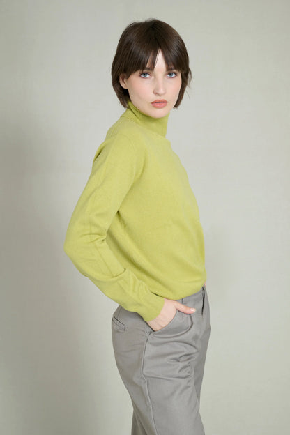 green fine knit seamless turtleneck sweater 3